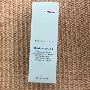 SkinCeuticals Resveratrol B E Antioxidant Night Concentrate